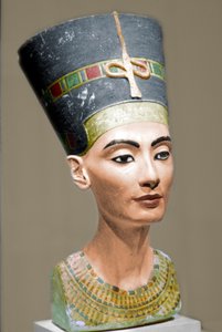 Head of Queen Nefertiti of Egypt by Unbekannt