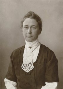 Hilma af Klint, 1910s by Unbekannt