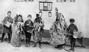 Hobby-Horse, May Day Ceremonies, Somerset, c1922 by Unbekannt