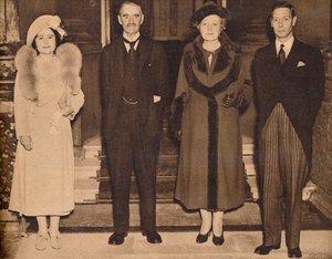 Home Again - the King, the Queen, with Mr. and Mrs. Chamberlain by Unbekannt