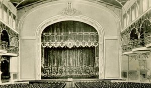 Interior view of the theatre in the Nicholas II Peoples House, St Petersburg, Russia, 1900s by Unbekannt
