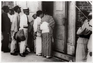 Japanese Crowd Looking into the Zeppelin Hangar, Kasumigaura, Japan, 1929-1933 by Unbekannt