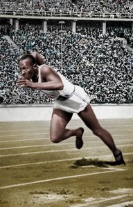 Jesse Owens at the Start of the 200 Metres at the Berlin Olympic Games, 1936 by Unbekannt