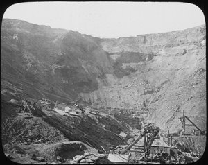 Kimberley Diamond Mine, South Africa, c1890 by Unbekannt