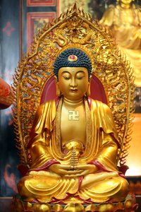 Golden Buddha Statue at Leong San Buddhist Temple by Unbekannt