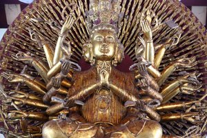Thousand-armed Avalokitesvara, the Bodhisattva of Compassion, Linh Ung Buddhist Pagoda, Danang, Vietnam by Unbekannt