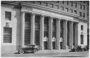 Main Entrance to the Bank of Italy, Los Angeles, California, 1924 by Unbekannt