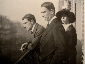 Maurice Ravel, Vaslav Nijinsky, Bronislava Nijinska in Paris by Unbekannt