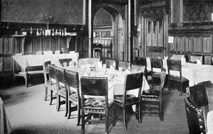 Ministers Table, House of Commons Dining Room, Palace of Westminster, London, c1905 by Unbekannt