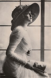 Miss Gabrielle Ray, 1883-1973, c1930 by Unbekannt