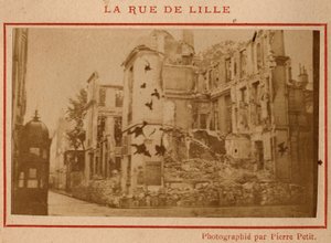 Municipality of Paris (1871): View of the Buildings Destroyed in Rue de Lille in May 1871 by Unbekannt
