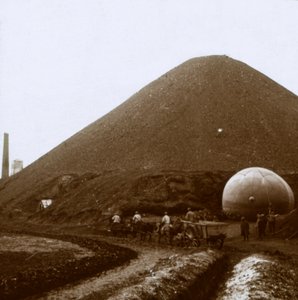 Noeux-les-Mines, Northern France by Unbekannt