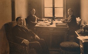 Office of the Consulate at the Cuban Embassy in Brussels, Belgium by Unbekannt