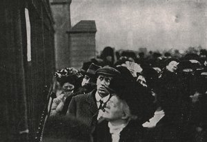 Official Notification of the Death of King Edward VII Posted Outside Buckingham Palace by Unbekannt