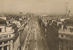 On The Roof of Bush House, Looking From Kingsway Towards The Northern Heights by Unbekannt