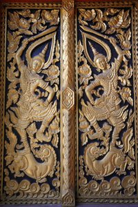 Ornate temple door at Wat Chedi Luang, Chiang Mai. Thailand by Unbekannt