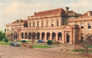 Parliament House, c1947 by Unbekannt