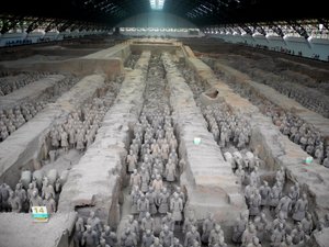 Terracotta Army of Qin Shi Huang by Unbekannt