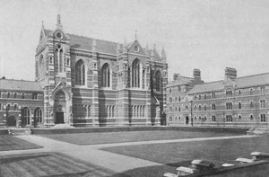 Quadrangle, Keble College, Oxford, 1904 by Unbekannt