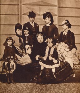 Queen Victoria with Her Daughter-in-Law and Grandchildren, c1880 1935 by Unbekannt