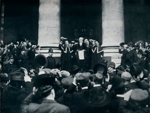 Reading the Proclamation of the War Against Turkey from the Royal Exchange, London by Unbekannt