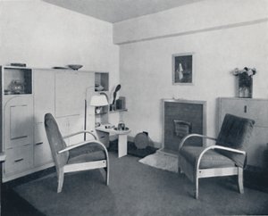 Rowley Gallery of Decorative Art Ltd - Combined Dining-Living-Room Closed by Unbekannt