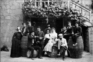 Russian Author Alexander Kuprin with His Wife in Yalta, Crimea by Unbekannt