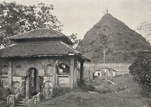 Ruwanwali Dagoba at Anuradhapura, East Side