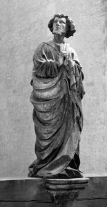 Saint John of Calvary Anonymous sculpture Dim. 150 cm Collegiale Saint Hippolyte, Poligny (Jura) by Unbekannt