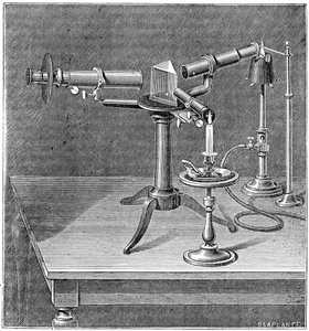 Spectroscopic apparatus used by Robert Wilhelm Bunsen and Gustav Robert Kirchhoff, c. 1895 by Unbekannt