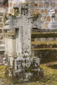 Stone Cross, Paris by Unbekannt