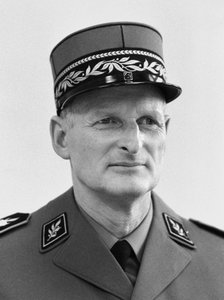 Switzerland Hans Senn Military by Unbekannt
