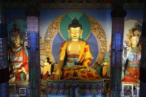 Temple of the Thousand Buddhas Dashang Kagyu Ling Congregation Shakyamuni Buddha, La Boulaye, France by Unbekannt