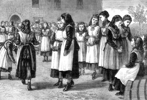 The Royal Masonic School for Girls, St Johns Hill, Battersea Rise, London by Unbekannt
