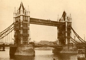 The Tower Bridge, London, c1930 by Unbekannt