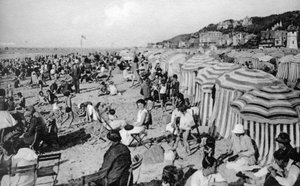 The Beach, Trouville, France, c1920s by Unbekannt