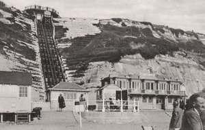 The cliff lift at Bournemouth, Dorset by Unbekannt