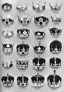 The Crowns of English Sovereigns from William the Conqueror to Charles I by Unbekannt