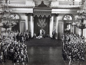 Tsar Nicholas II speaking at the opening of the first Duma, St Petersburg, Russia by Unbekannt