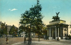 Wellington Arch, Entrance to the Green Park, London, c1915