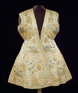 Satin Hunting Coat Embroidered with Silks in Chain Stitch, North Indian (Mughal), 1st Half of 17th Century by Unbekannt Unbekannt