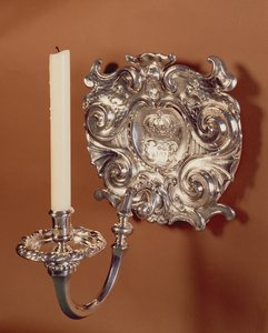 Sconce, single light, in Anglo-Dutch style of Restoration period, 1668-90