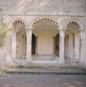View of the exterior of the Bath House, Corsham Court, Wiltshire by Unbekannt Unbekannt