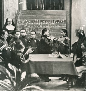 Carol Practice in a French Mission in China, Early Twentieth Century by Unbekannt