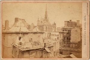 Commune of Paris: view of the ruins of the Palais de Justice and the Sainte Chapelle in Paris in May 1871. Photography Pignolet brothers. Dim. 16,3X10,8 cm by Unbekannter Künstler