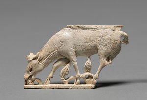 Decorative Plaque: Browsing Stag, 900-800 BC
