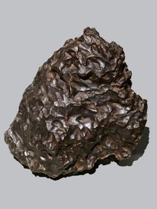 Iron meteorite (IIB). Fell in Sikhote-Alin (Russia) in 1947. Ecole des Mines, Paris.