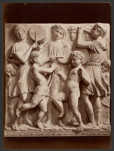 Putti by Luca della Robbia