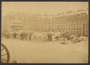 [Vendome Column in Ruins] by Unknown artist