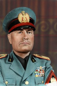 Benito Mussolini, 1940
